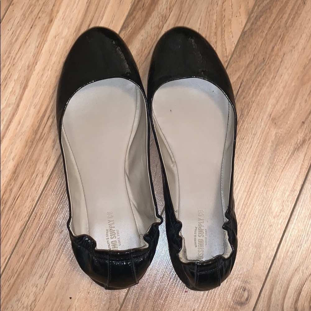 Brand new ballet flats black